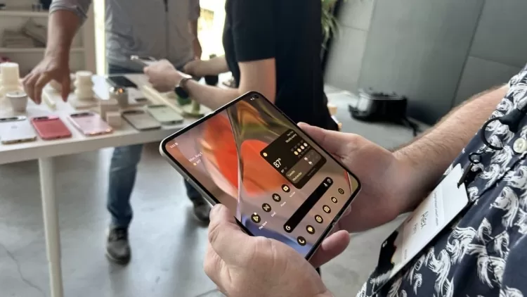 Google Pixel 9 Pro Fold pil ömrü: Samsung Galaxy Z Fold 6’dan 3 saat 22 dakika daha uzun sürüyor